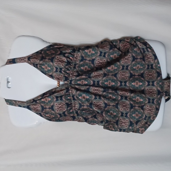 A PEA IN THE POD Maternity TwoPiece Swim Wear. Size M